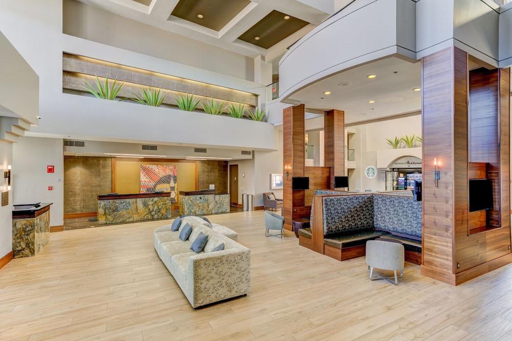 Hilton Airport